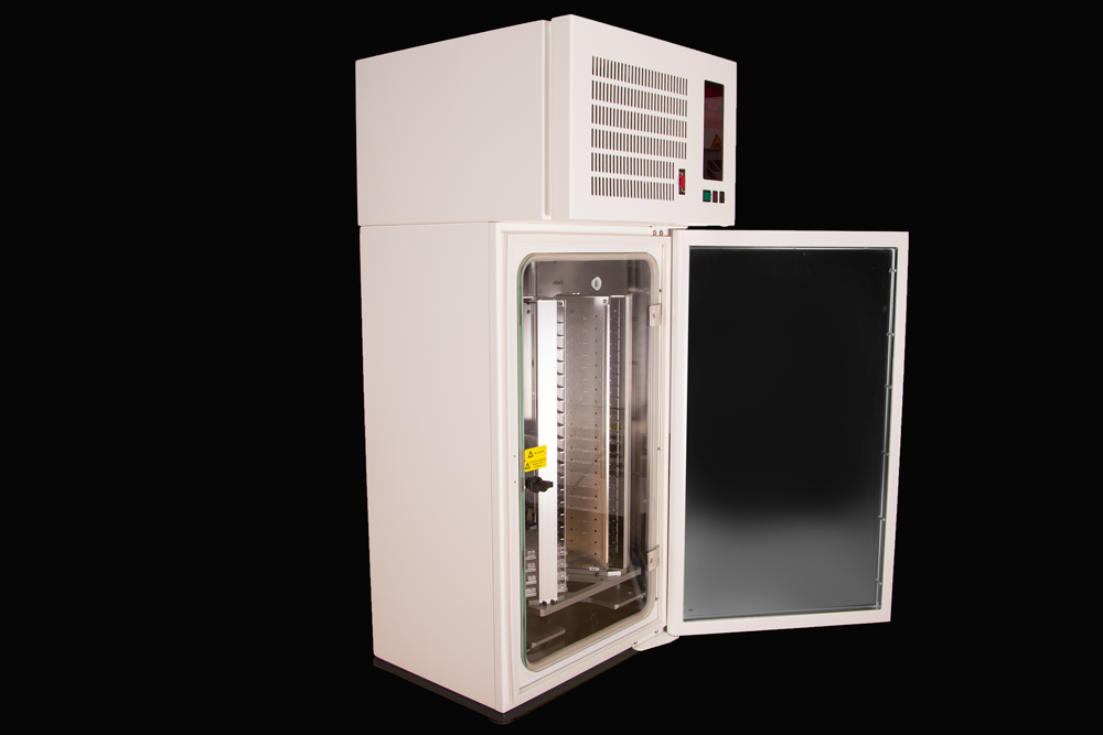 Left Angle Door Open View of Stratedigm A800 Cell Incubator (CI) Benchtop Model for Flow Cytometry